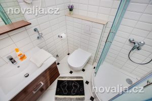 Apartmány Živogošče 11 – koupelna